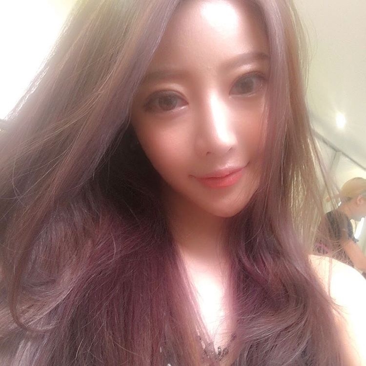 婷兒的第一张照片--基隆闪婚服务中心