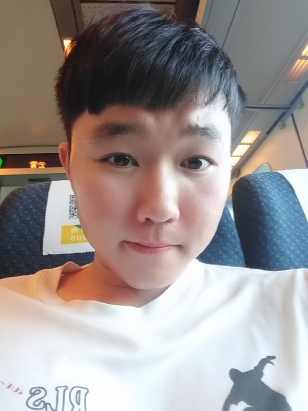 爱玉的第一张照片--基隆闪婚服务中心