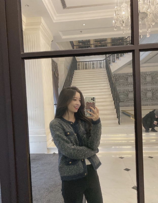 Emily的第一张照片--基隆闪婚服务中心