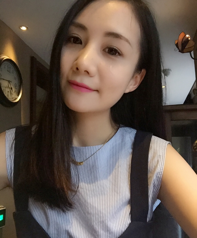 宋雅雯的第一张照片--基隆闪婚服务中心