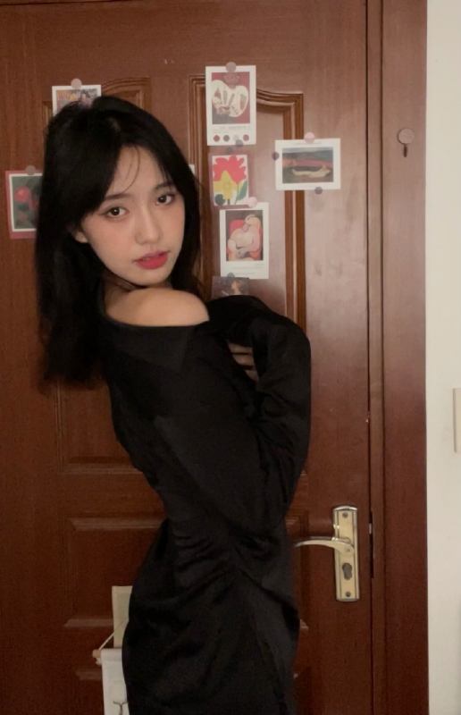 李美嘉的第一张照片--基隆闪婚服务中心