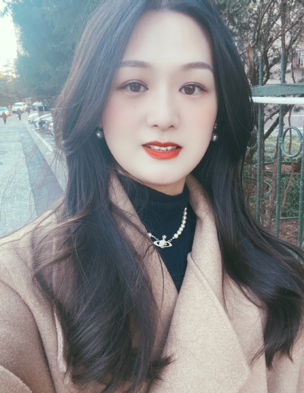 盧盈穎的第一张照片--基隆闪婚服务中心