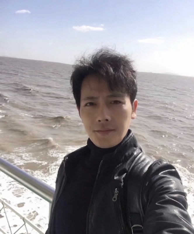 疯狂的小鱼的第一张照片--基隆闪婚服务中心