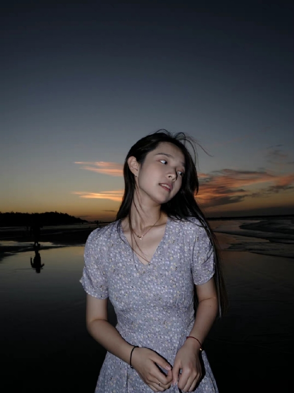 曉雯的第一张照片--基隆闪婚服务中心