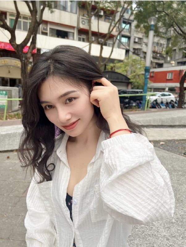 韵韵的第一张照片--基隆闪婚服务中心