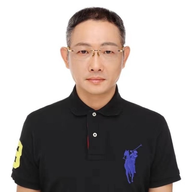 邱先森的第一张照片--基隆闪婚服务中心