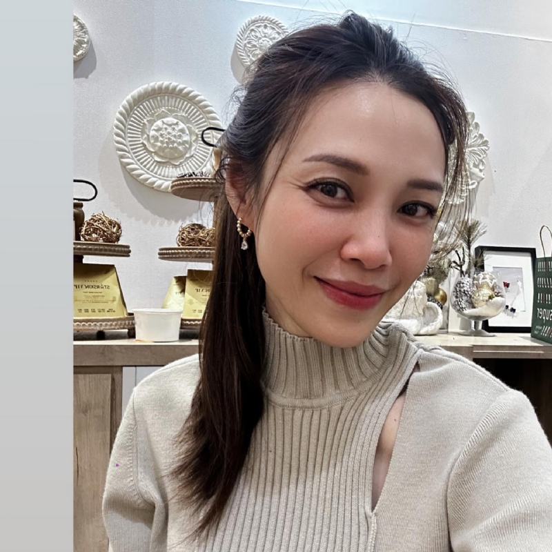 欣怡的第一张照片--基隆闪婚服务中心