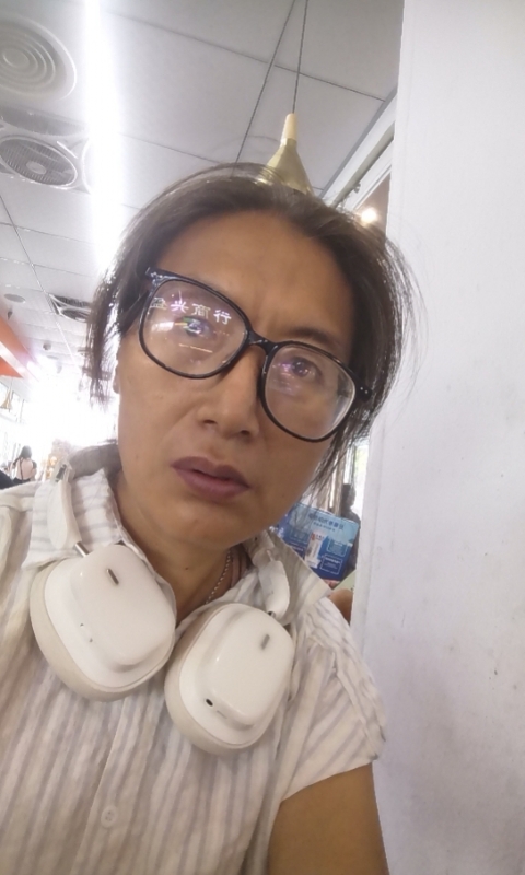 冬天的蔷薇的第三张照片--基隆闪婚服务中心